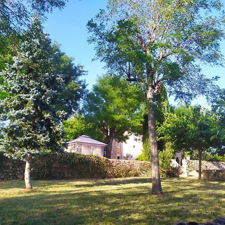 Le Gite Du Gamin Vagnas Bagian luar foto